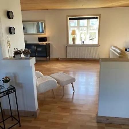 Dejlig Gårdhave 5 Soveværelser Feriehus *