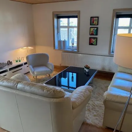 Holiday home Dejlig Gardhave 5 Sovevaerelser *