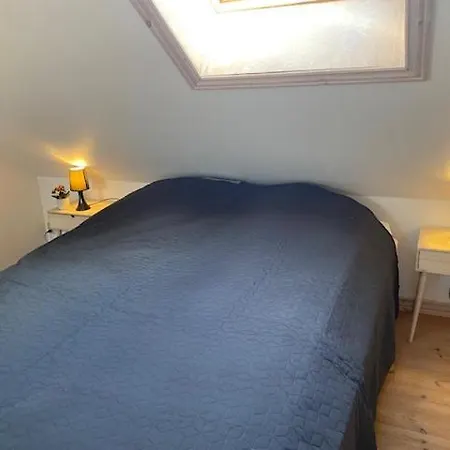Dejlig Gardhave 5 Sovevaerelser Holiday home