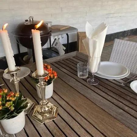 Dejlig Gårdhave 5 Soveværelser