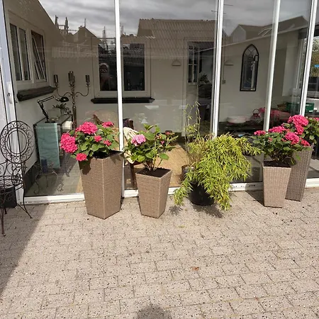 Holiday home Dejlig Gardhave 5 Sovevaerelser *